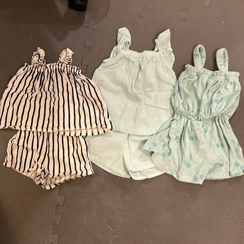 H&M Summer Sets. Size 18 Months. Fits like a 2T.